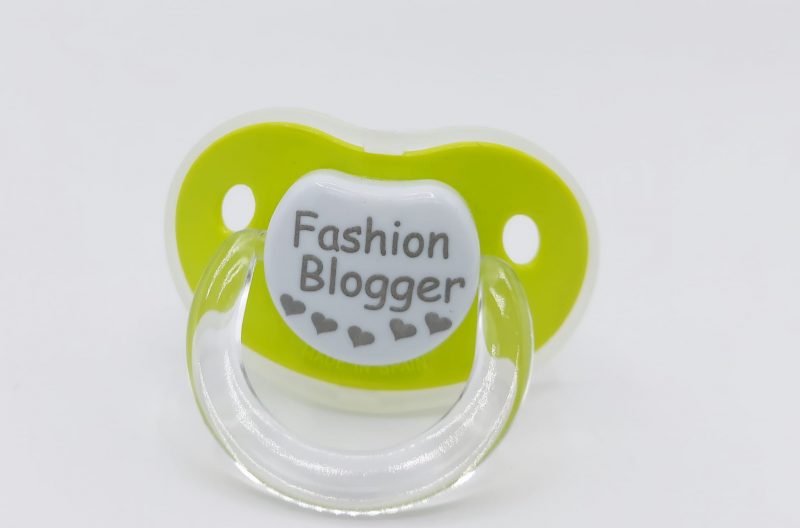 ciuccio con scritta fashion blogger bimbi viareggio verde